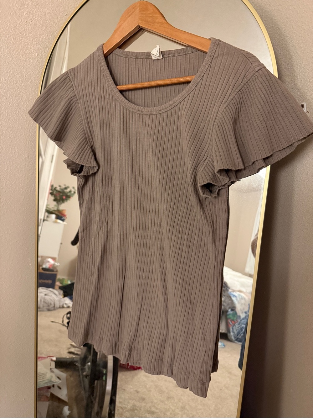 Kate Quinn Ruffle Sleeve Tee